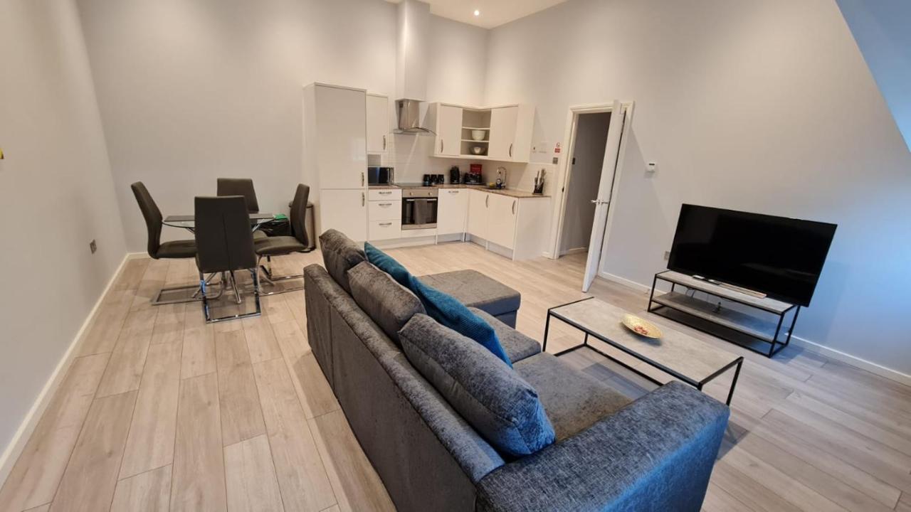 Zen Quality Flats: Cozy Heathrow Hounslow