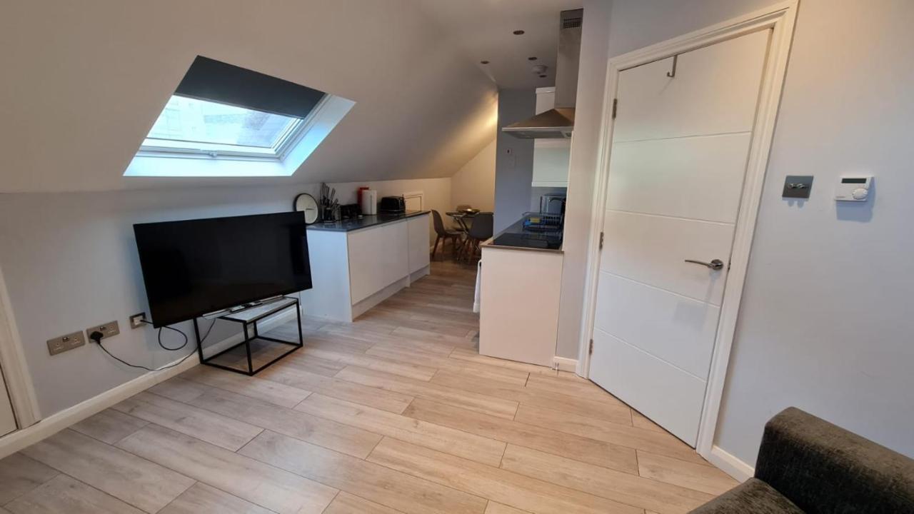 Zen Quality Flats: Cozy Heathrow * Hounslow