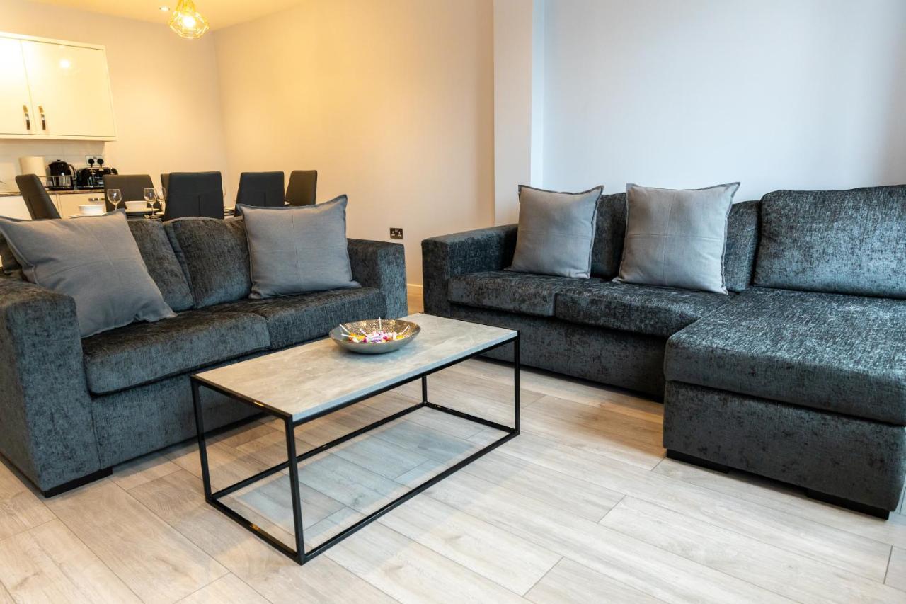 Zen Quality Flats: Cozy Heathrow Apartment