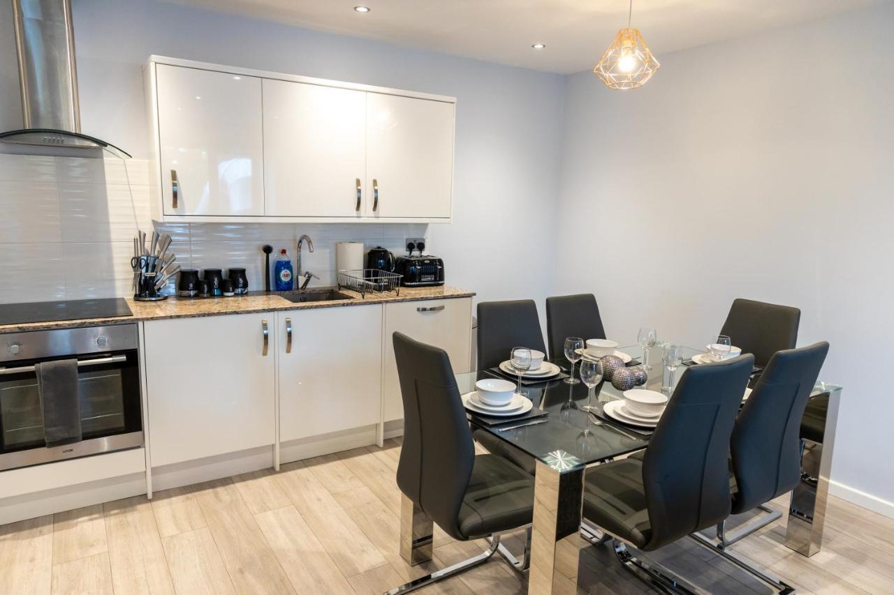 Apartment Zen Quality Flats: Cozy Heathrow Hounslow