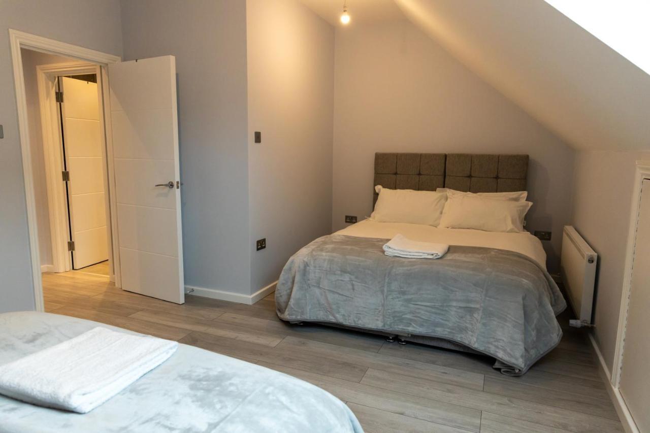 Zen Quality Flats: Cozy Heathrow Apartment